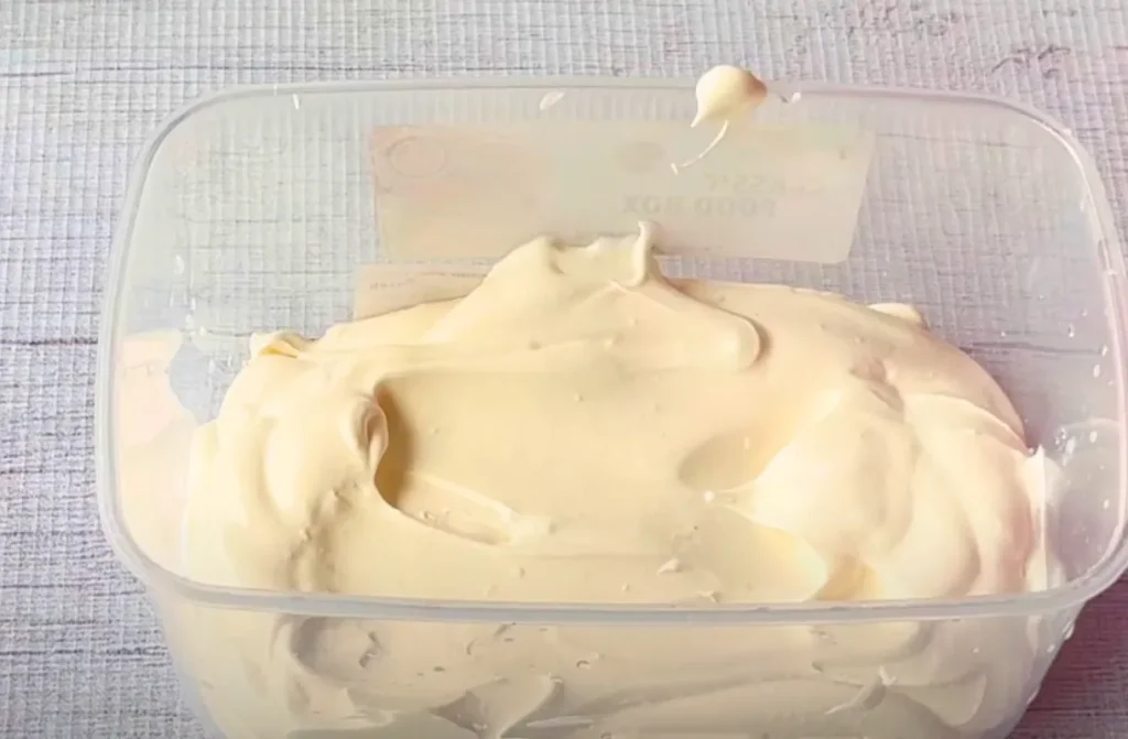 3 Ingredient Vanilla Ice Cream