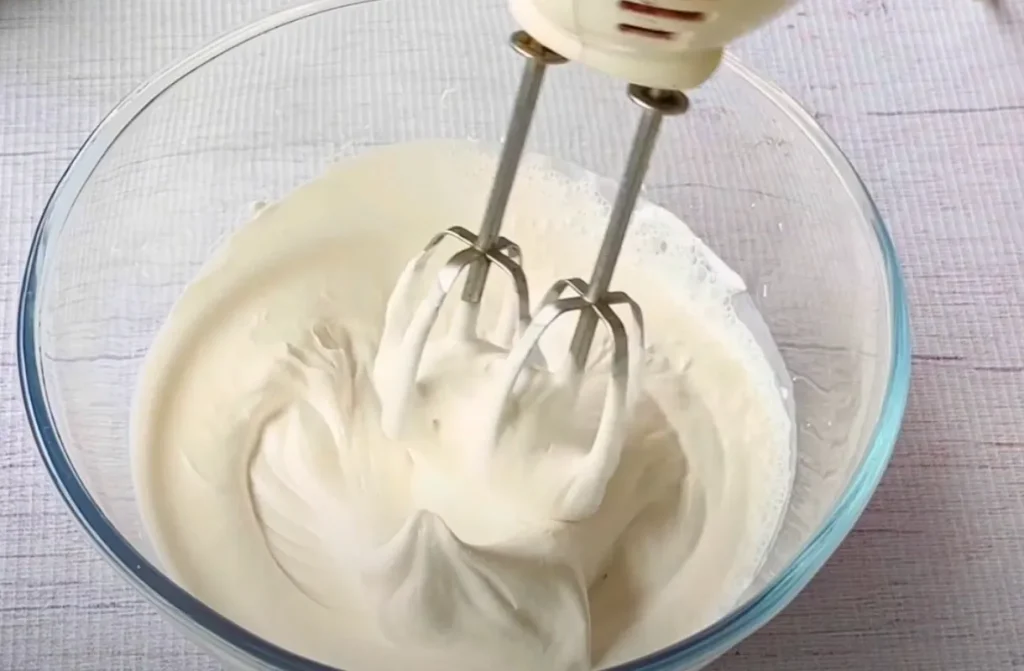 3 Ingredient Vanilla Ice Cream