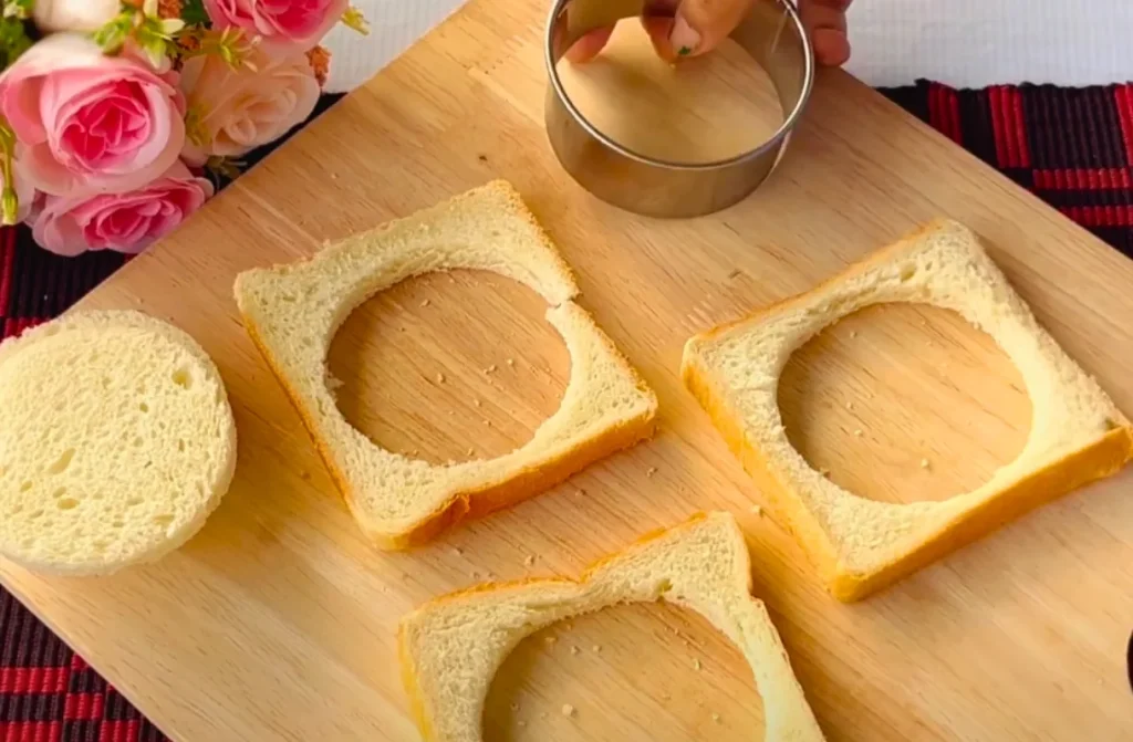Easy Cheesy Egg Toast Recipe
