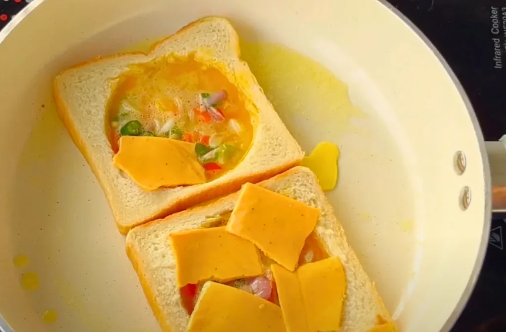 Easy Cheesy Egg Toast Recipe