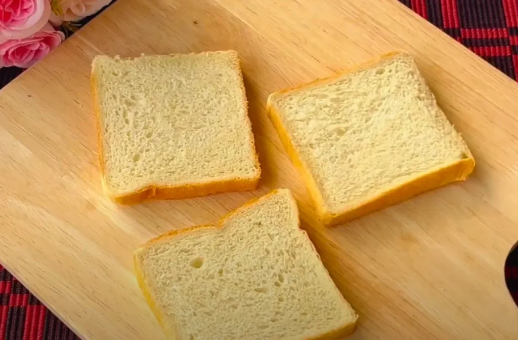 Easy Cheesy Egg Toast Recipe